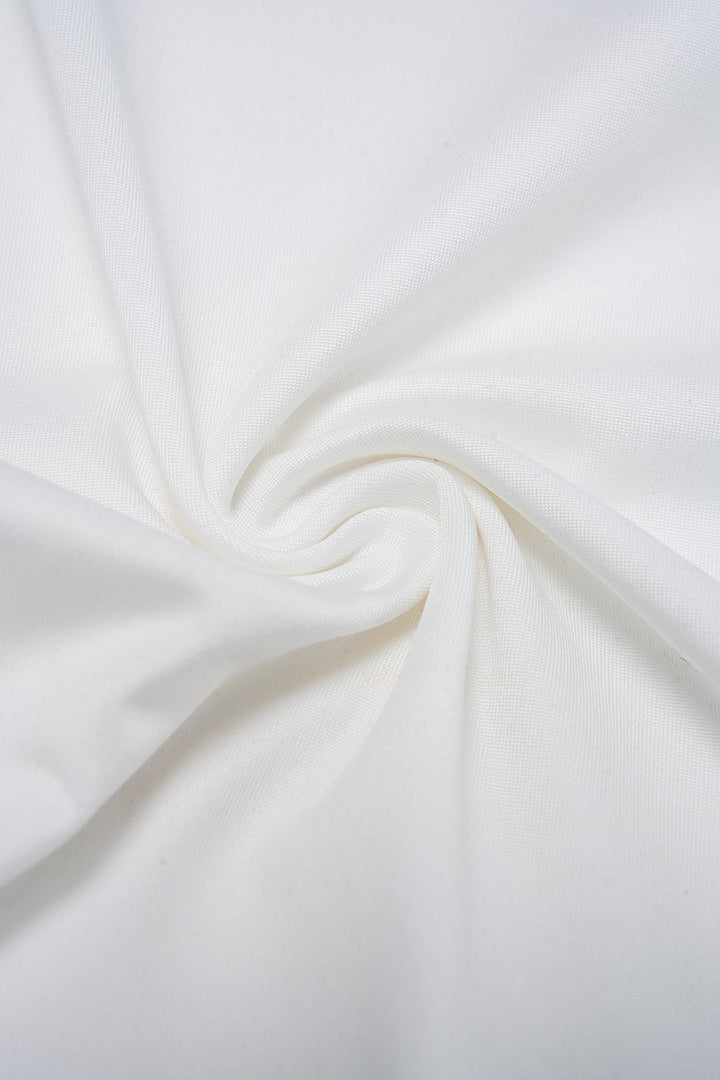 Nařasené mini šaty s vysokým límcem