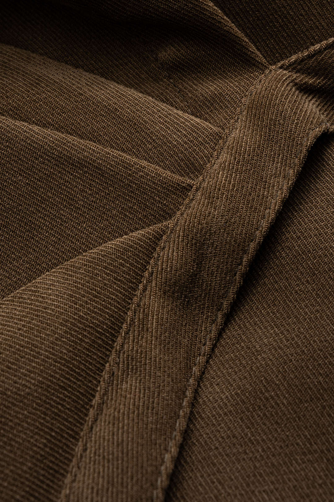 Asymetrická dlouhá košile s uzávěrem